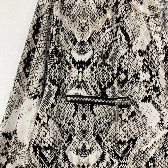 INC International Concepts XL Gray Animal Print Stretch Knit Long Sleeve Blouse - Picture 4 of 9